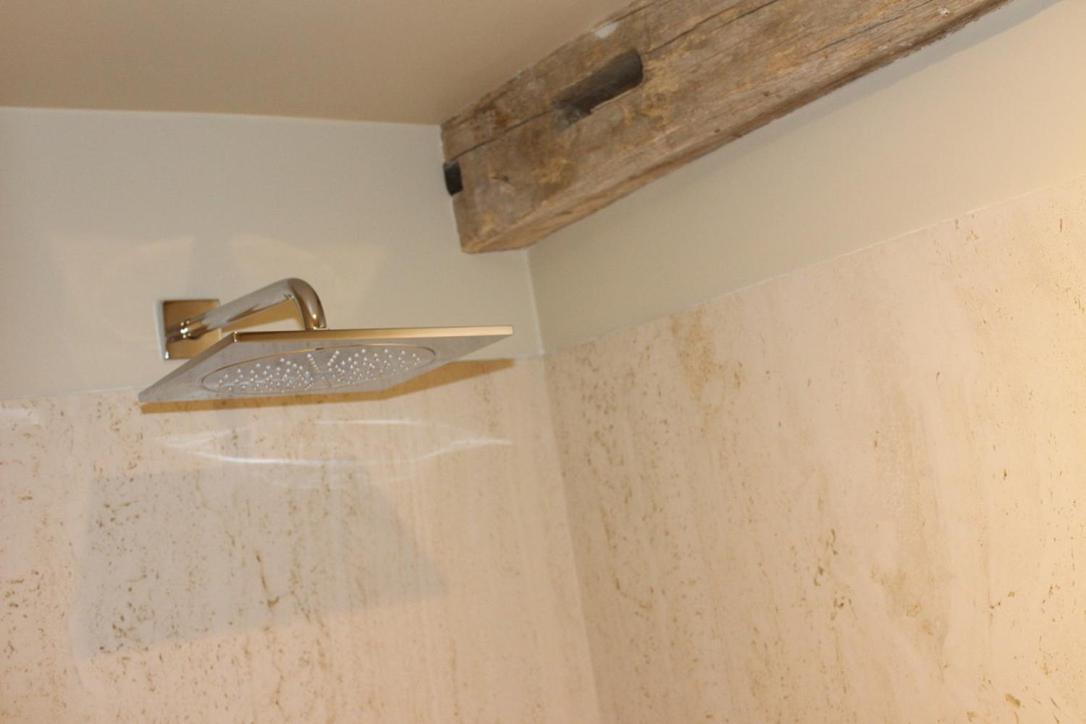 Chateauneuf Suites Room photo